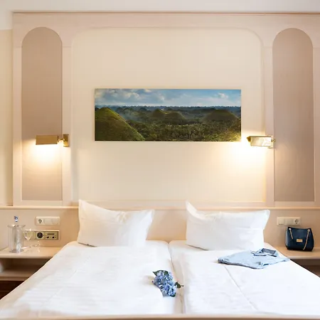 Häuser Der Italia Hotel 3*