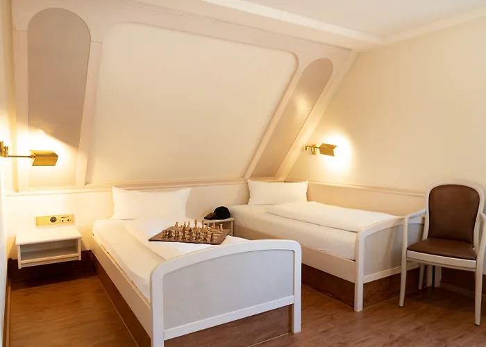 Haeuser Der Italia 3*