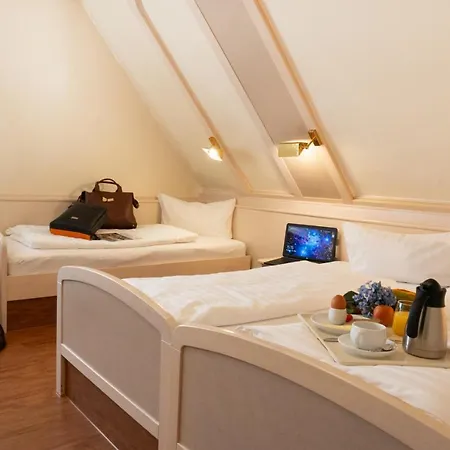 Haeuser Der Italia 3*
