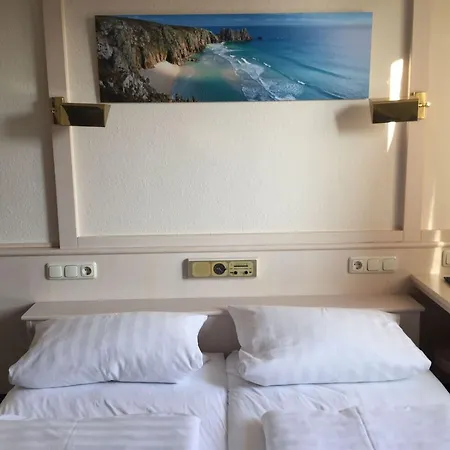 Haeuser Der Italia Hotel 3*